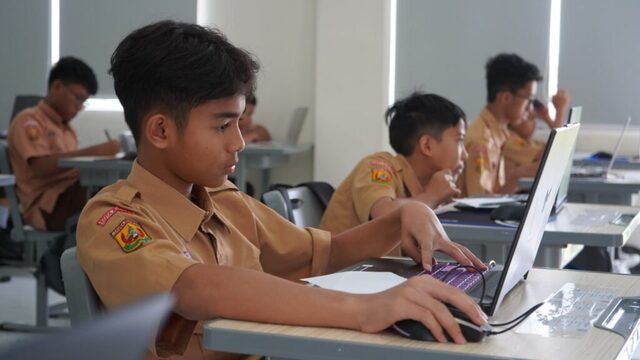 Tips Menggunakan Teknologi agar Belajar Menjadi Lebih Mudah dan Menyenangkan