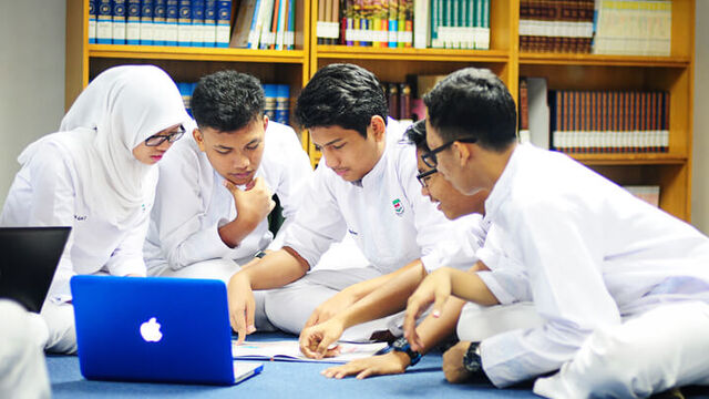 8 Website Edukasi Gratis yang Bisa Membantu Belajar dari Rumah